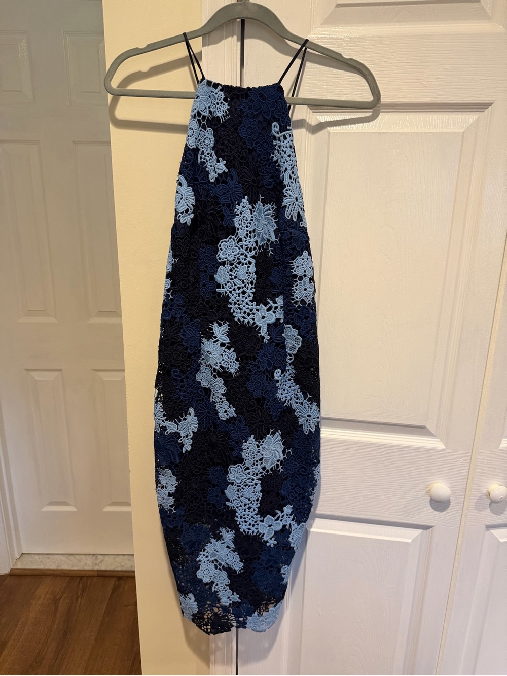 Alexia Admor Blue Lace Halter Dress